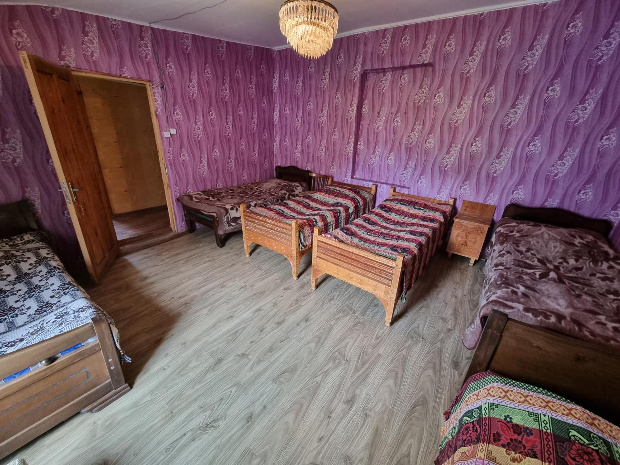 Guest House Buba Ushguli Habitación foto