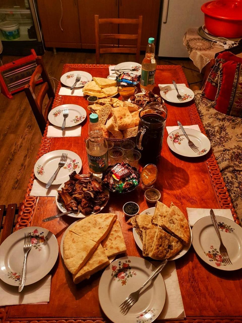 Guest House Buba Ushguli Exterior foto